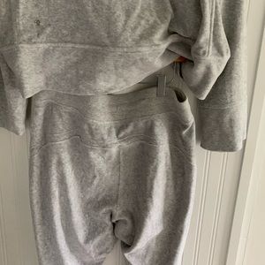 Morning restore hoodie & warm down jogger velour.